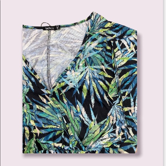 NWOT - Tropical BooHoo Romper - M - Picture 2 of 2